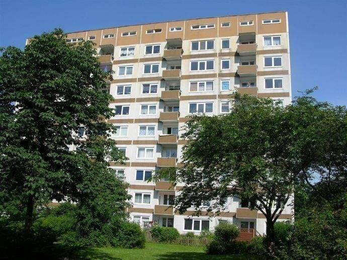 Gut geschnittene 2,5-Zi.-Whg. mit Balkon, Vollbad & Einbauküche!, 23843 Bad Oldesloe