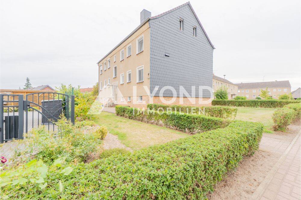 Traumhaft schöne, frisch renovierte 3-Zimmer Wohnung mit zwei Gartenanteilen, 39646 Oebisfelde-Weferlingen
