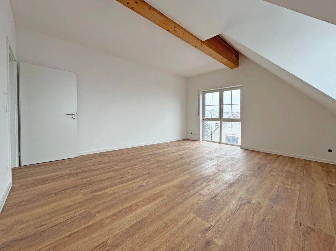 Nachmieter gesucht, 2,5-Zimmer-Dachgeschosswohnung, 63796 Kahl a. Main (Kahl)