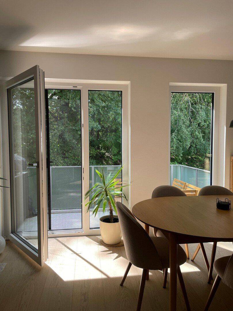 Design trifft Nachhaltigkeit: Exklusive 3-Zimmer-Neubauwohnung mit Kochinsel & PV-Anlage, 85416 Langenbach