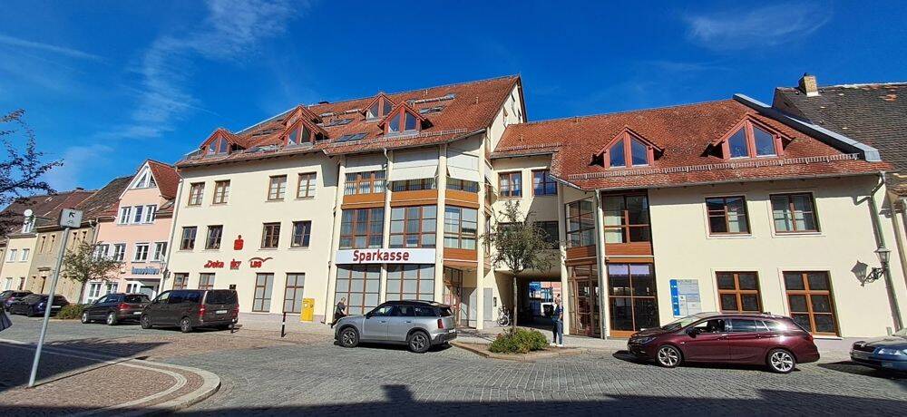 // Maisonettewohnung mit großzügigem Wohnbereich am Jacobsplatz in Wurzen //, 4808 Wurzen