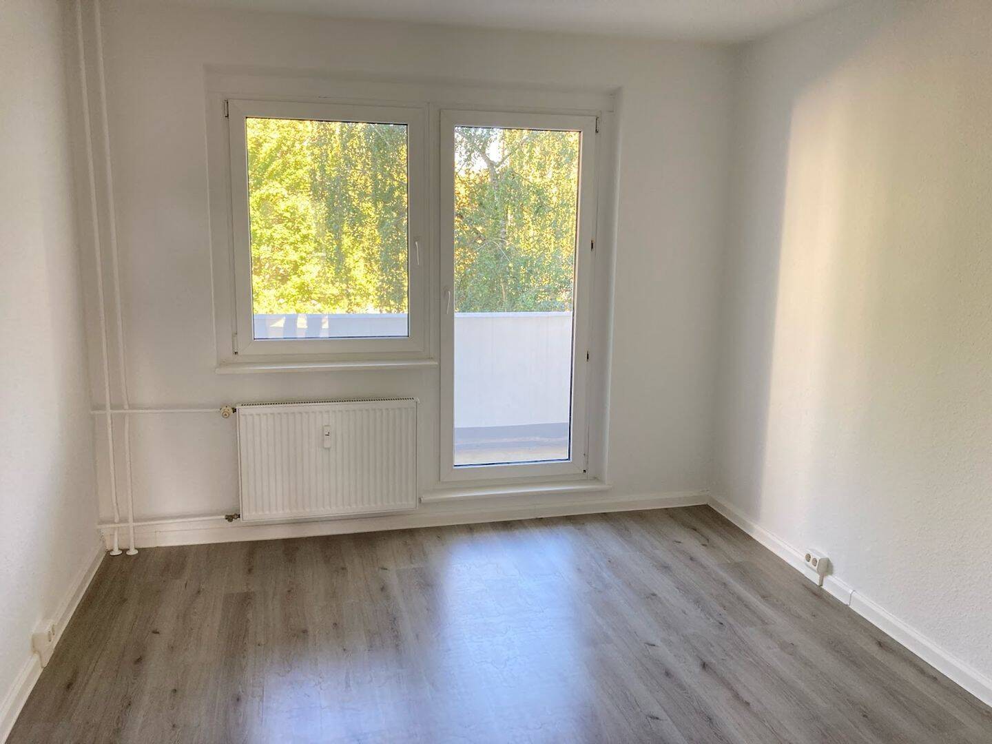 Drei Zimmer mit Balkon…!, 39130 Magdeburg (Alt Olvenstedt Großer Silberberg Neu Olvenstedt)