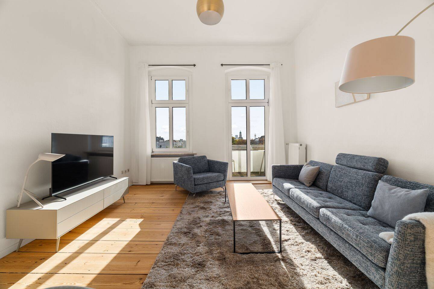 Beeindruckende 5-Zimmer Wohnung in Friedrichshain – voll möbliert, 10249 Berlin (Friedrichshain-Kreuzberg Friedrichshain Prenzlauer Berg)