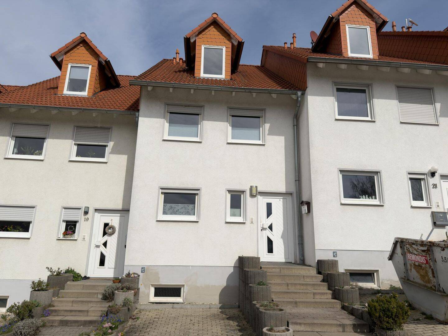 Reihenhaus in ruhiger Lage von Weißenfels – sofort bezugsfrei und mit viel Potenzial, 6667 Weißenfels
