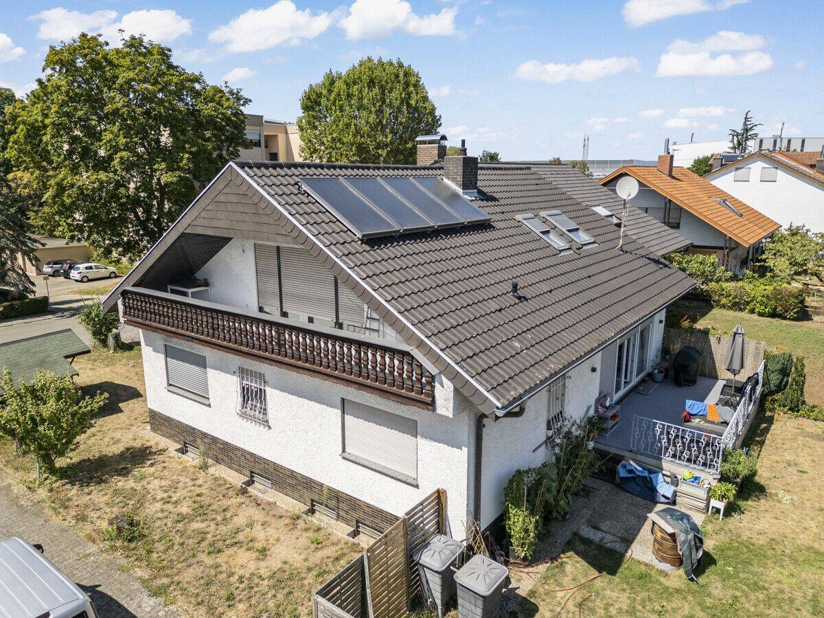 Großzügiges 1- bis 2-Familienhaus mit Garten und 3 Stellplätzen in ruhiger Lage, 69226 Nußloch