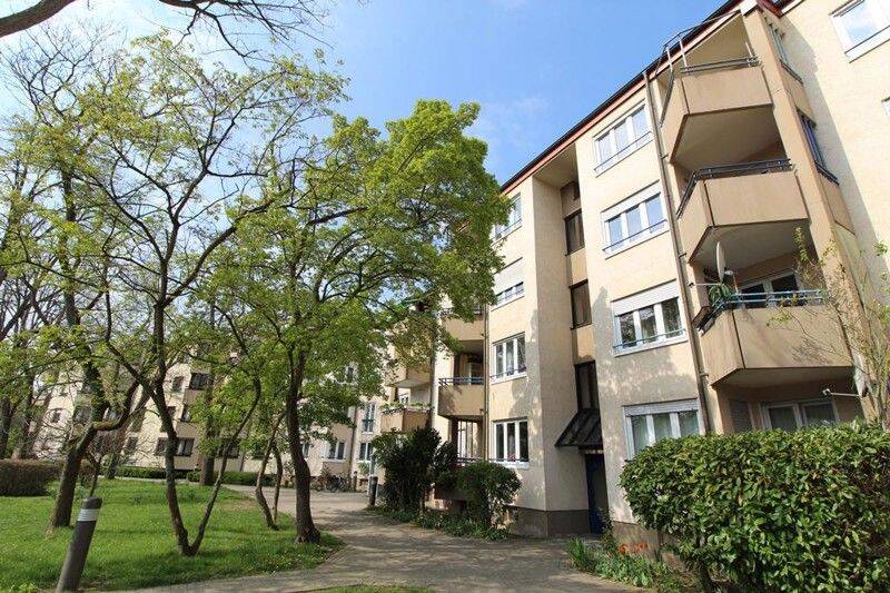 NUR MIT WOHNBERECHTIGUNGSSCHEIN 3-Zimmer im EG mit Balkon in Oberreut, 76189 Karlsruhe (Daxlanden Grünwinkel Knielingen Mühlburg Oberreut)
