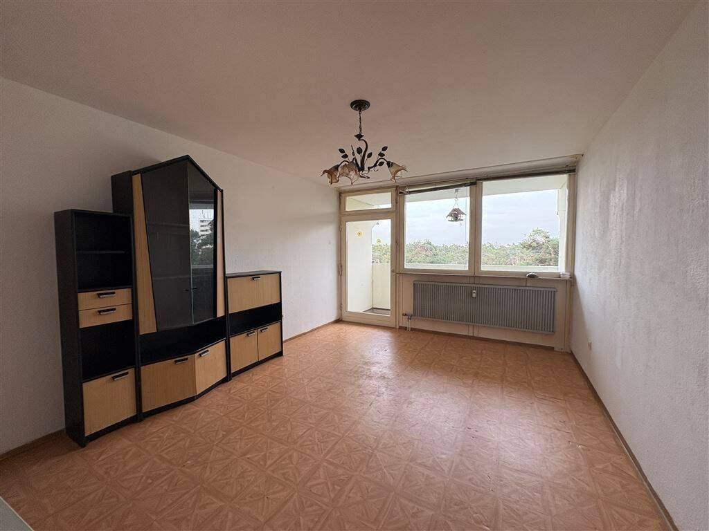 1-Zimmer-Wohnung mit Balkon, Kanalblick & Stellplatz – flexibel nutzbar und sofort verfügbar, 91056 Erlangen