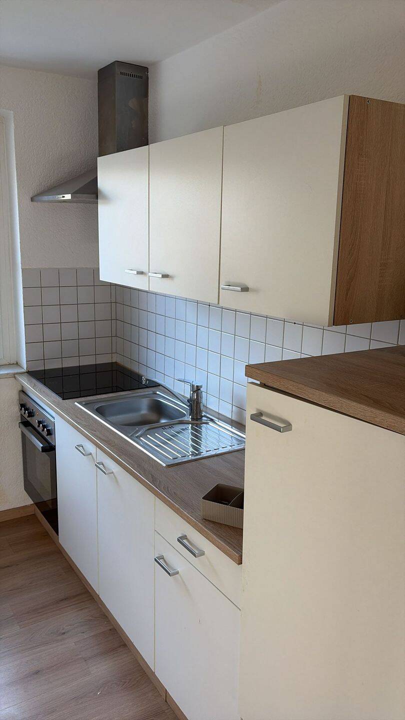 Top! Günstige 2-Zimmer-Wohnung mit Einbauküche, 94513 Schönberg