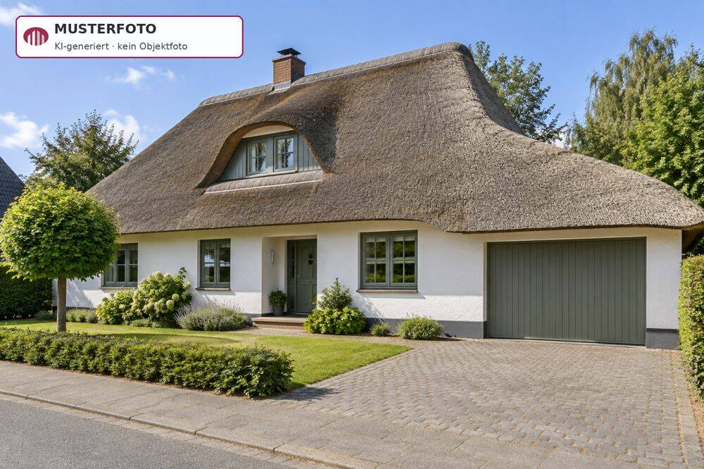 Zwangsversteigerung: Pool, Sauna & Traumgrundstück – Zuschlag ab 5/10 möglich, 49497 Mettingen