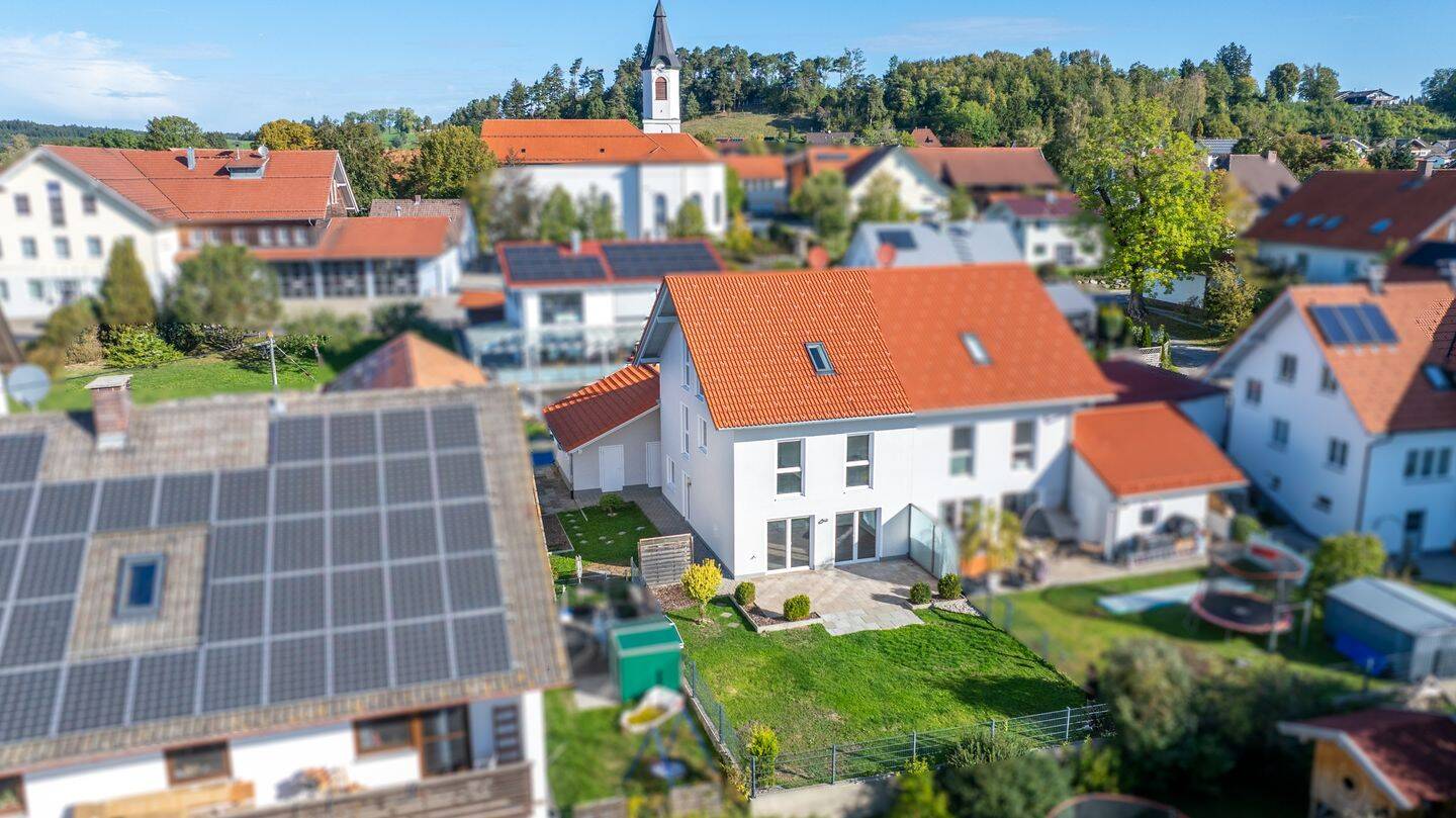 Bezugsfreie und familienfreundliche Doppelhaushälfte in Schwabsoien, 86987 Schwabsoien