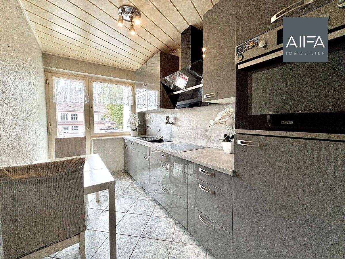 AllFa – Helle Wohnung mit Balkon und Personenaufzug in Duisburg-Hochfeld!, 47053 Duisburg (Altstadt Dellviertel Hochfeld Wanheimerort)