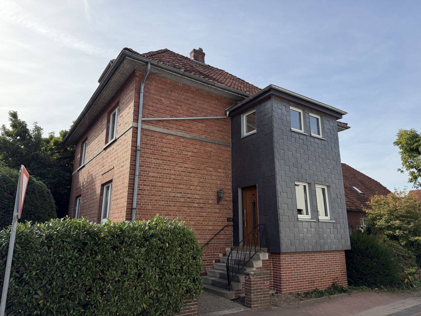 Ihr neues IMMOBILIEN QUARTIER: Charmante 3-4 Zimmer Maisonette-Wohnung in Kreuzriehe, 31555 Suthfeld