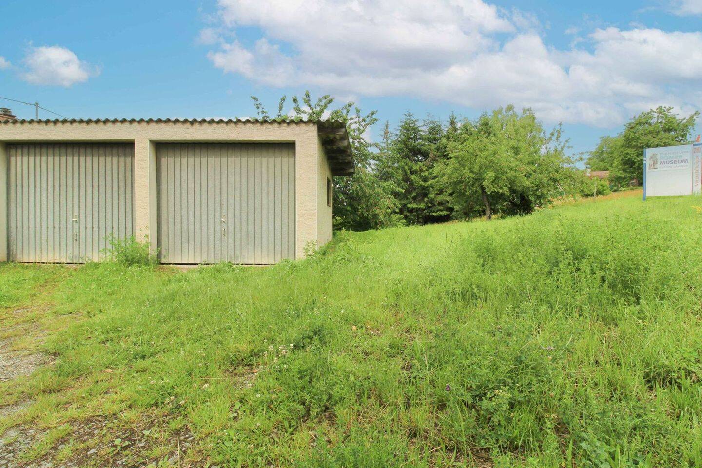 Voll erschlossenes Grundstück mit viel Potenzial in vorteilhafter Lage in Güglingen, 74363 Güglingen