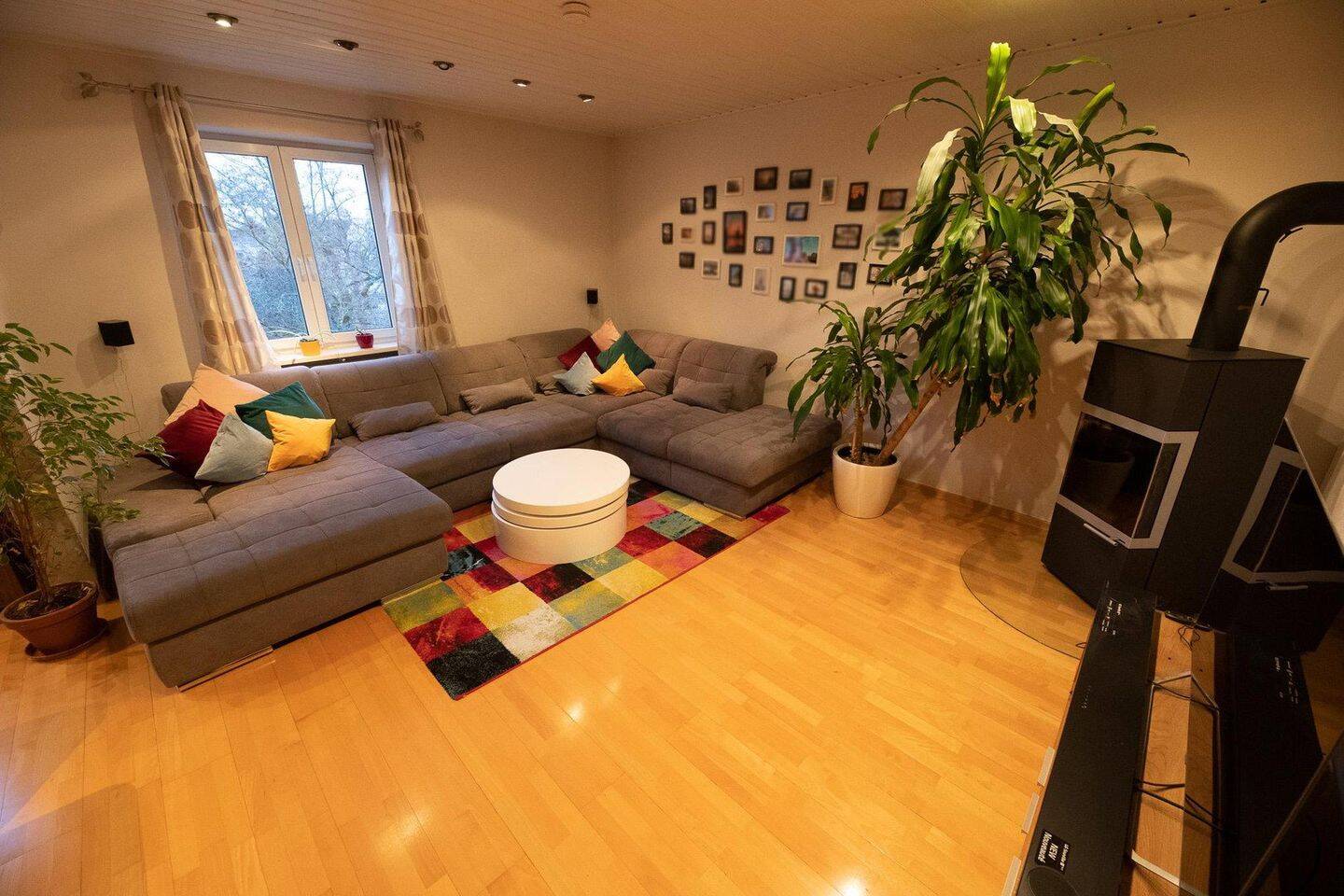 Provisionsfrei: Traumhaftes Wohnen am Friesenpark – Großzügige Maisonette mit Dachterrasse & Kamin, 67063 Ludwigshafen am Rhein (Friesenheim/Nord)