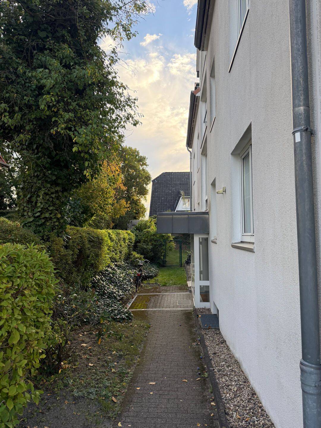 DACHGESCHOSS-WOHNUNG in STADTVILLA, 14167 Berlin (Steglitz-Zehlendorf Kolonie Abendruh Kolonie Sonnenschein Lichterfelde Zehlendorf)