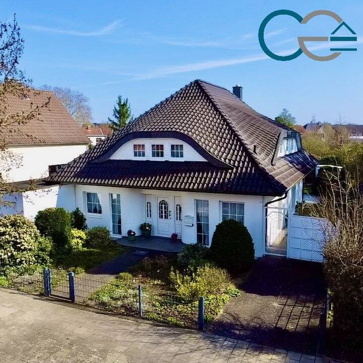 Traumhaftes Einfamilienhaus mit Galerie und idyllischem Garten mit Teich im Leintor!, 31582 Nienburg (Weser)