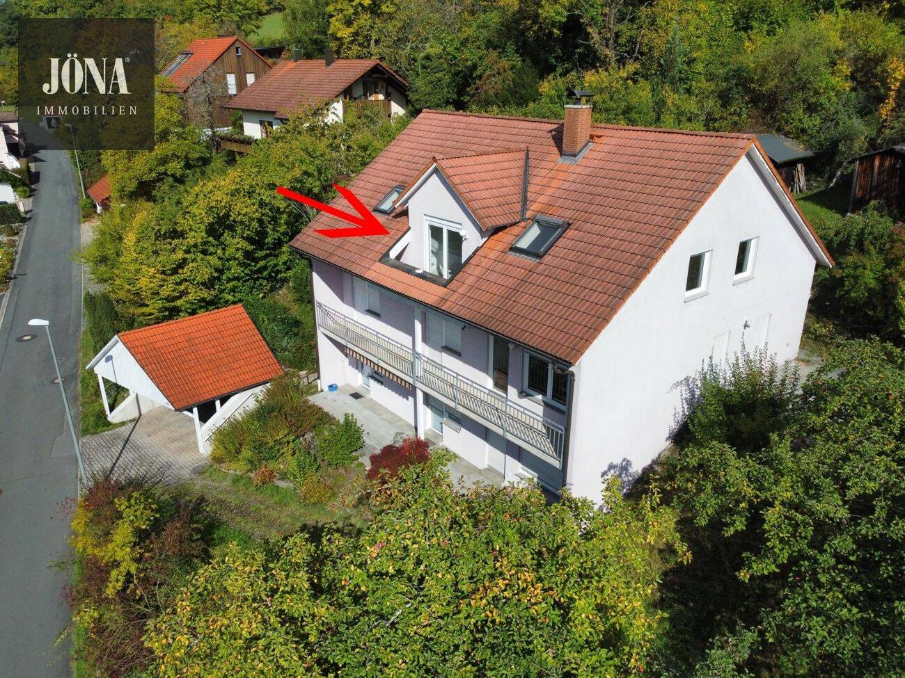 Unverbaubarer Fernblick inklusive! Großzügige 4-Zimmer-Dachgeschosswohnung in attraktiver Lage nahe Kulmbach, 95361 Ködnitz