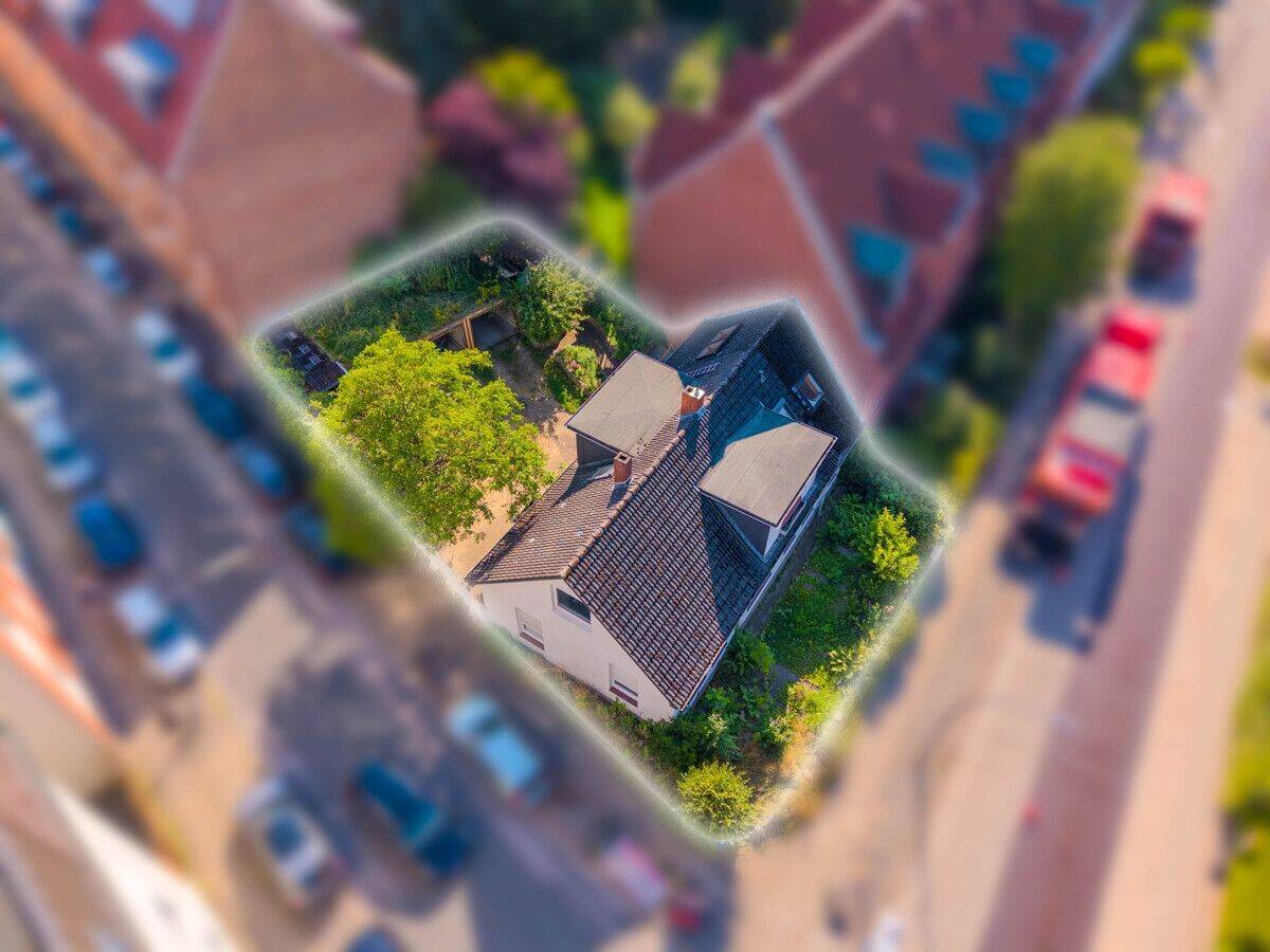 Attraktives Eckgrundstück in ruhiger und beliebter Lage von Bergedorf, 21029 Hamburg (Bergedorf Altengamme Curslack)