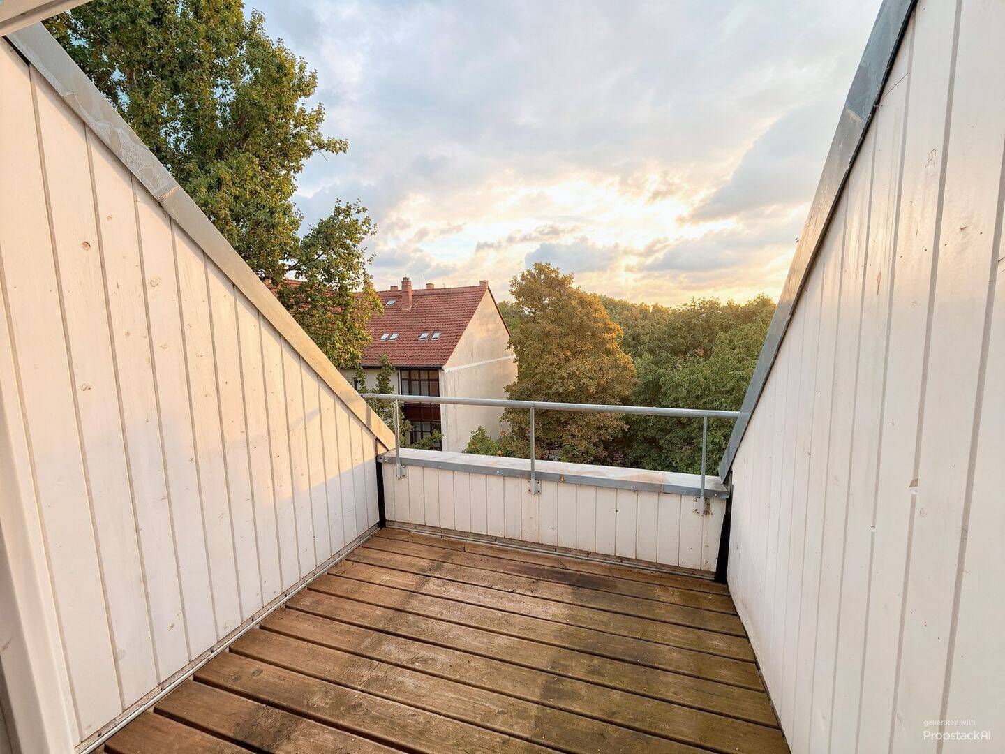Über den Dächern von Connewitz | Bezugsfrei mit 2 Loggien & flexiblem Grundriss -Anleger erhöhte AfA, 4277 Leipzig (Connewitz Marienbrunn)