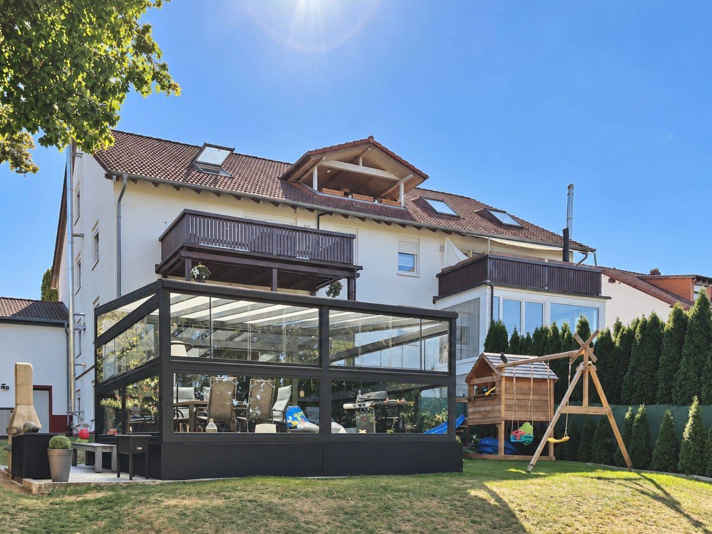 Wohnen wie im eigenen Haus: Außergewöhnliche 3,5-Zimmer-Erdgeschoss-Wohnung in Villingen, 78052 Villingen-Schwenningen