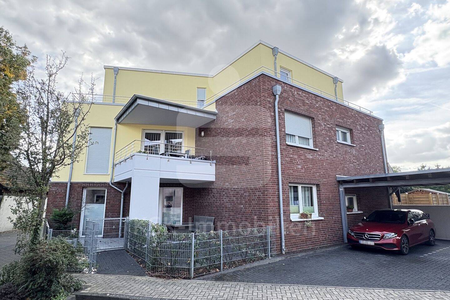 Exklusives Penthouse mit großer Terrasse, Klimaanlage und Tiefgarage., 53842 Troisdorf