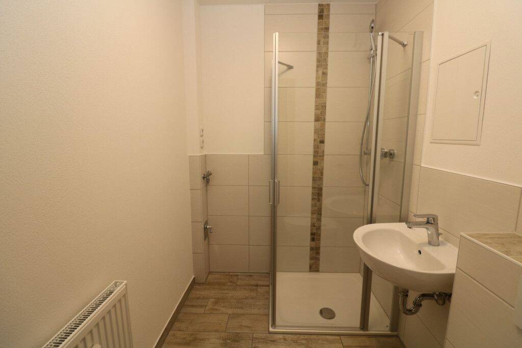 EG-Wohnung mit bodengleicher Dusche & Balkon…da freuen sich nicht nur die Umzugshelfer!, 9599 Freiberg