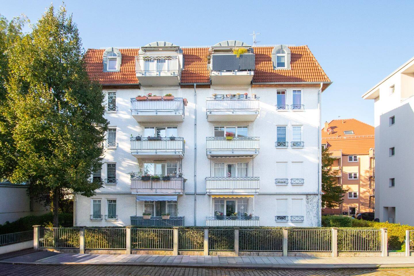 +++ Bezugsfei! Traumhafte 3-Zimmer-Wohnung mit Balkon und TG-Stellplatz mit Blick über Löbtau +++, 1159 Dresden