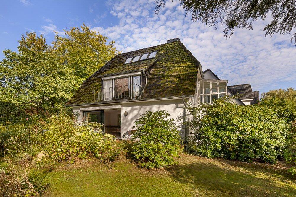 Charmantes Einfamilienhaus in begehrter Lage nahe Hirschpark in Nienstedten, 22587 Hamburg (Altona)