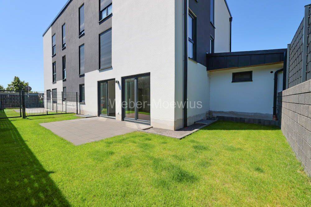 Moderne 3-Zimmer-Wohnung / neuwertig / Terrasse, Garten, Stellplatz / FBH, LWP, Aufzug im Haus, 53819 Neunkirchen-Seelscheid