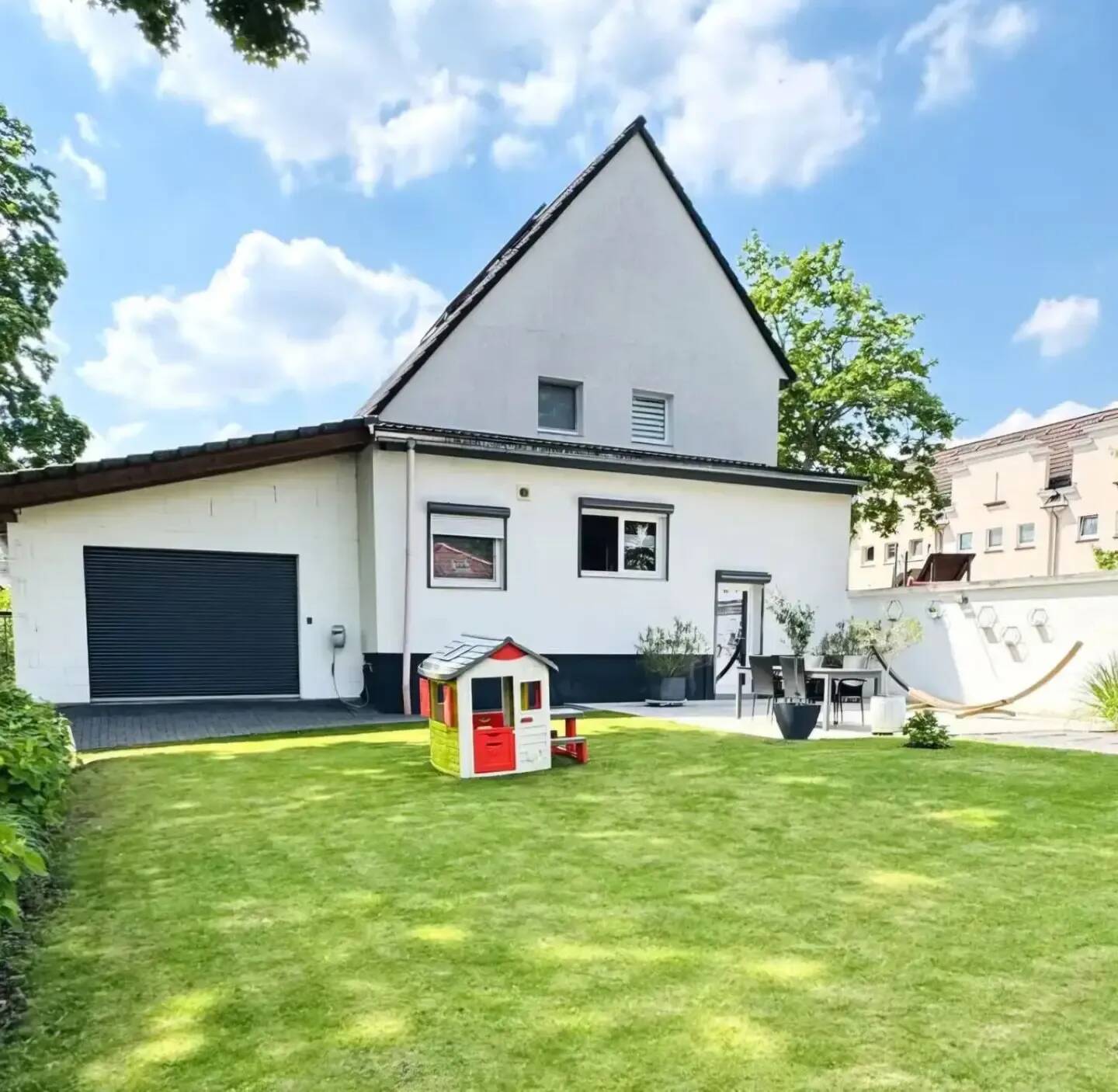 Traumhaftes freistehendes EFH in toller Lage in Essen-Katernberg, 45327 Essen (Katernberg Stoppenberg)