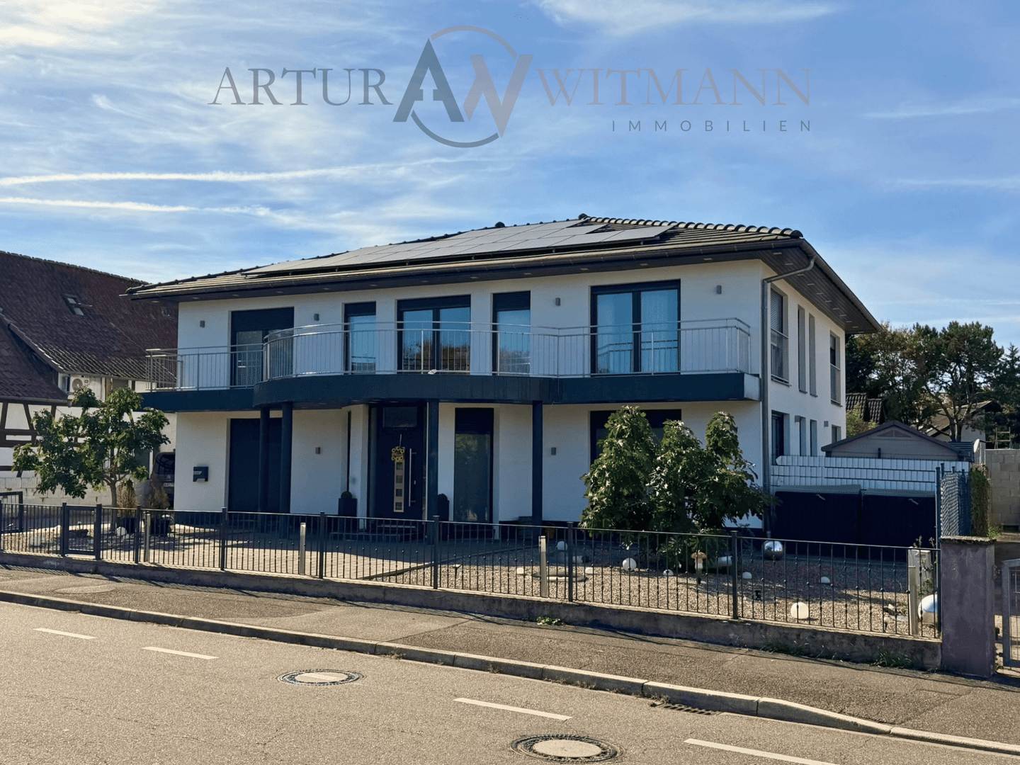 Moderne Architektur trifft großzügiges Wohnen – ca. 300 m² Wohnfläche, 77866 Rheinau