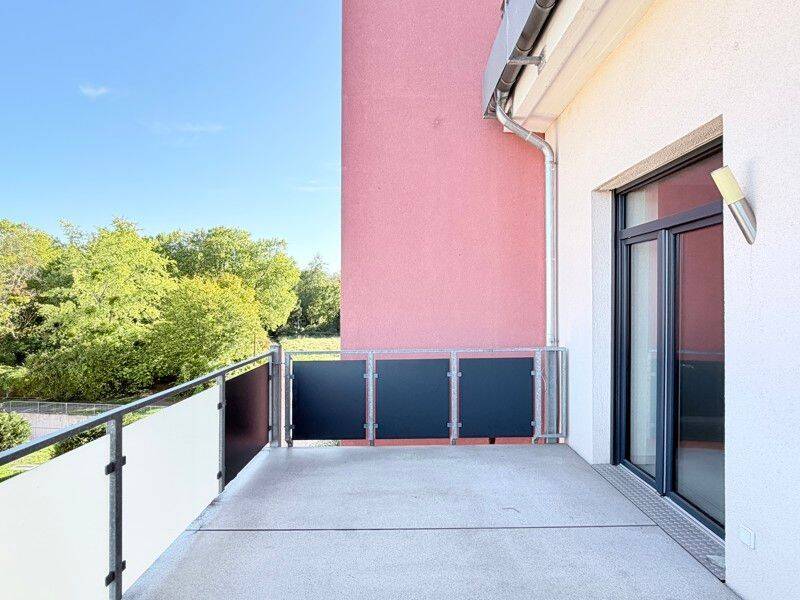 Hochwertige ausgestattete 2-Zimmer-Wohnung und Balkon sucht Neumieter!, 56077 Koblenz