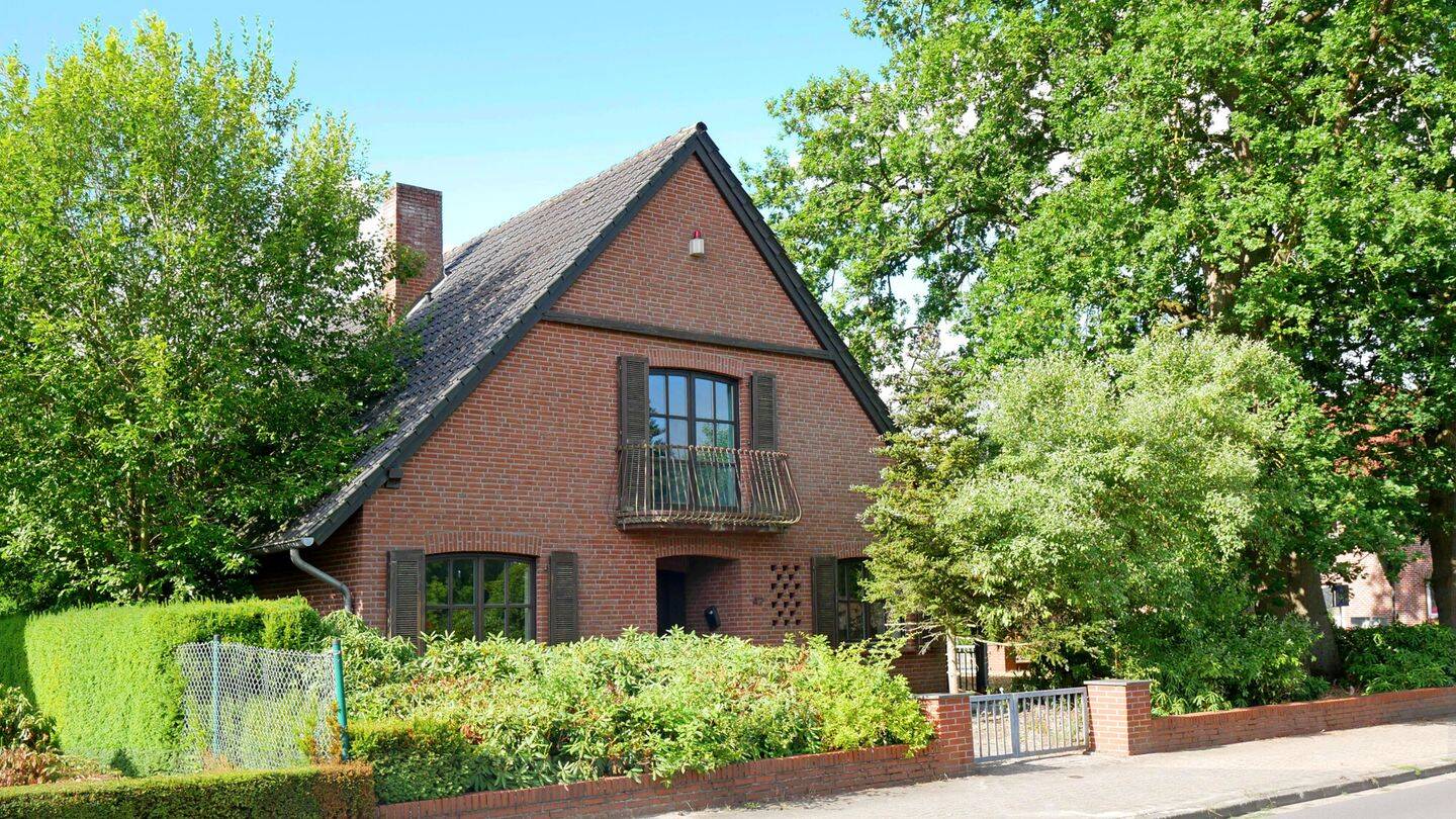 Charmantes Einfamilienhaus mit viel Potenzial in begehrter Wohnlage, 49393 Lohne (Oldenburg)