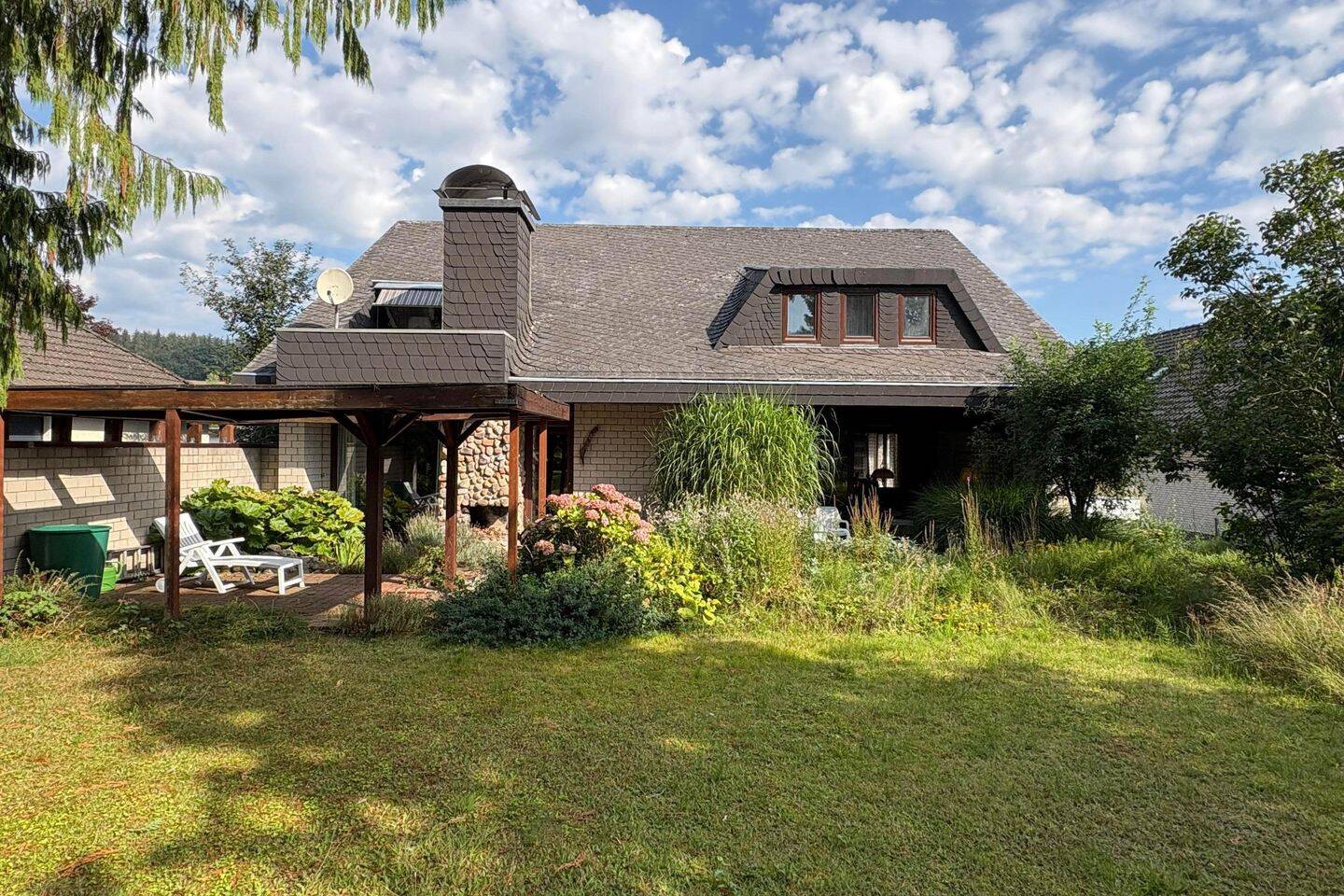 Großartiges Architektenhaus mit Einliegerwohnung in bevorzugter Wohnlage!, 31855 Aerzen