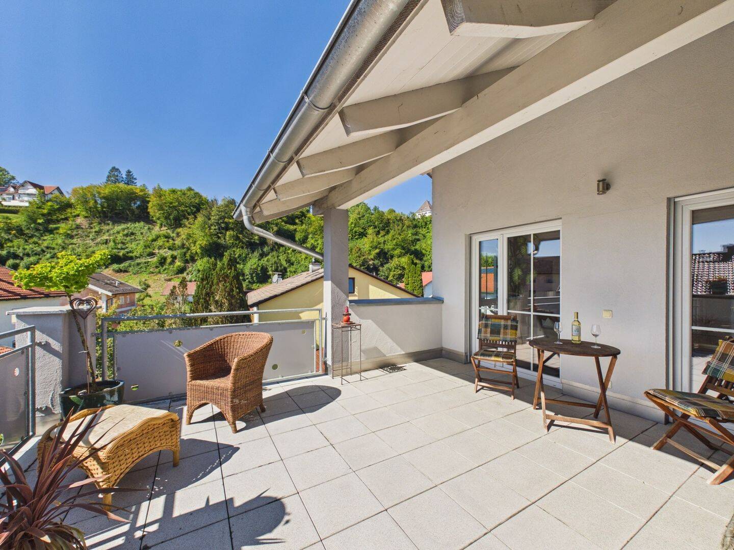 Außergewöhnliche Dachgeschoss-/Penthouse-Wohnung mit großer Dachterrasse und Alpenblick, 83352 Altenmarkt a.d. Alz