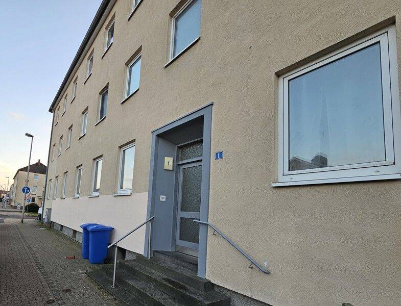 Erstbezug nach Sanierung: günstig geschnittene 3-Zimmer-Wohnung, 52428 Jülich