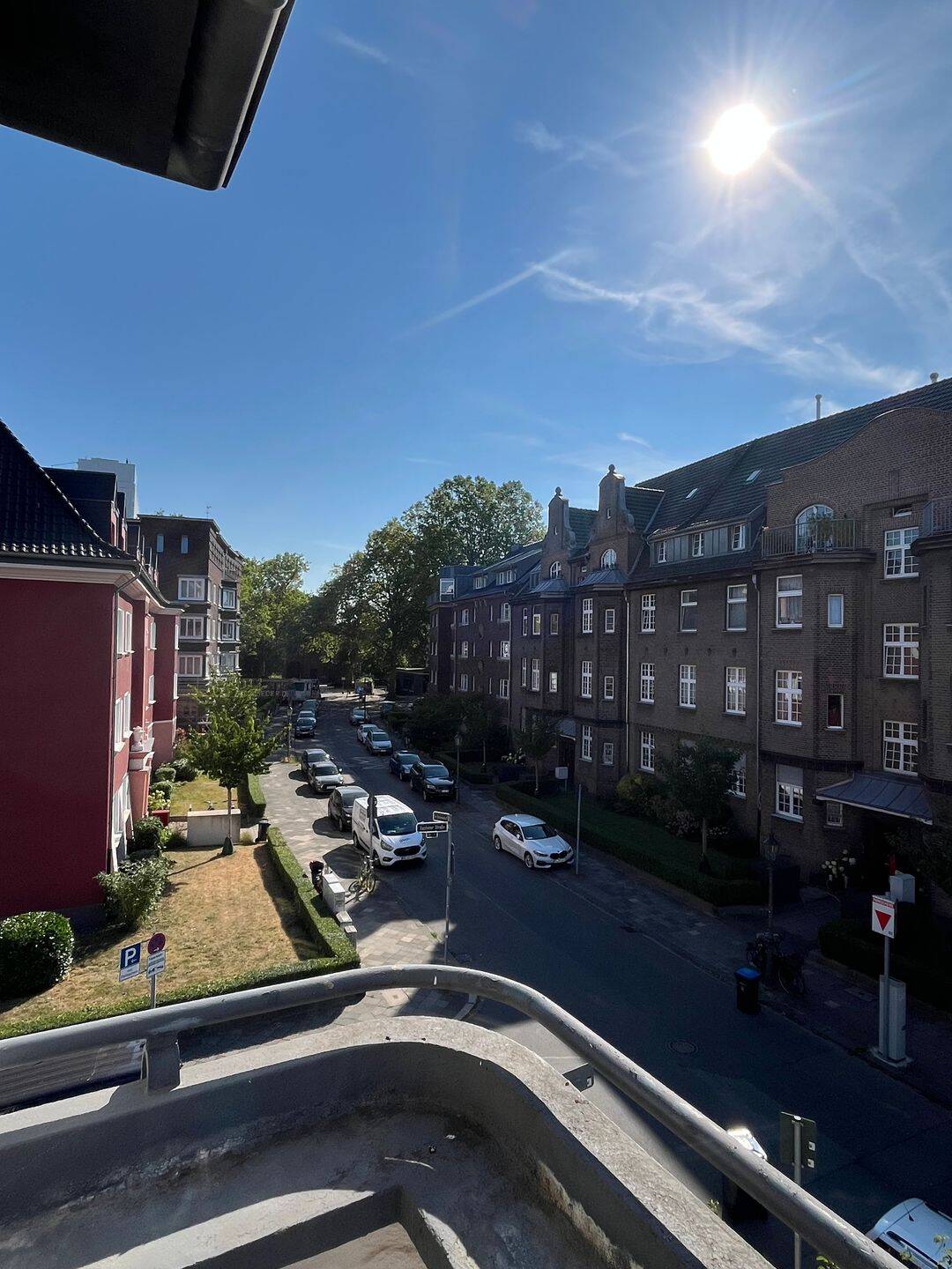 Schön wohnen direkt am Rheinpark, 40474 Düsseldorf (Golzheim Lohausen Pempelfort Stockum)