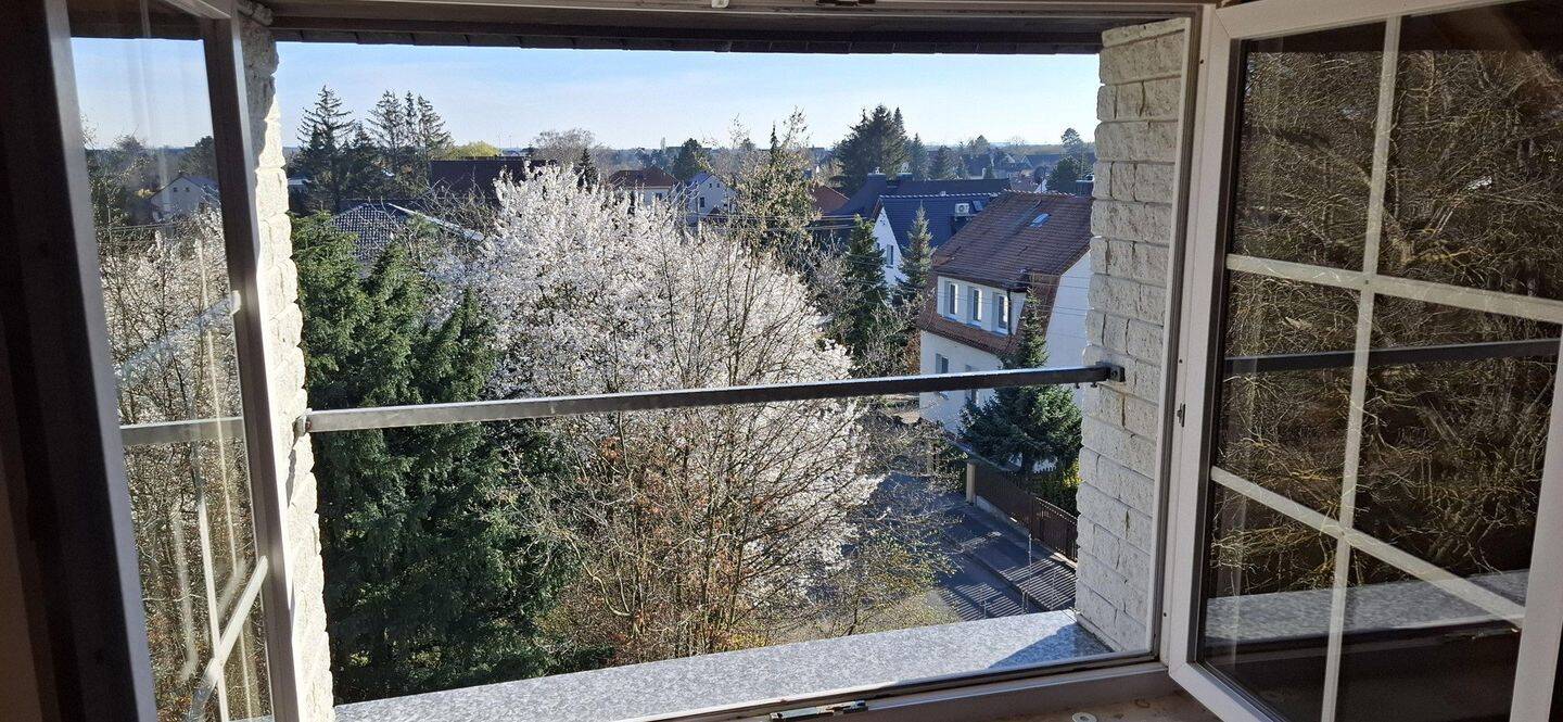 möblierte DG-Wohnung in Schkeuditz-Papitz, 4435 Schkeuditz
