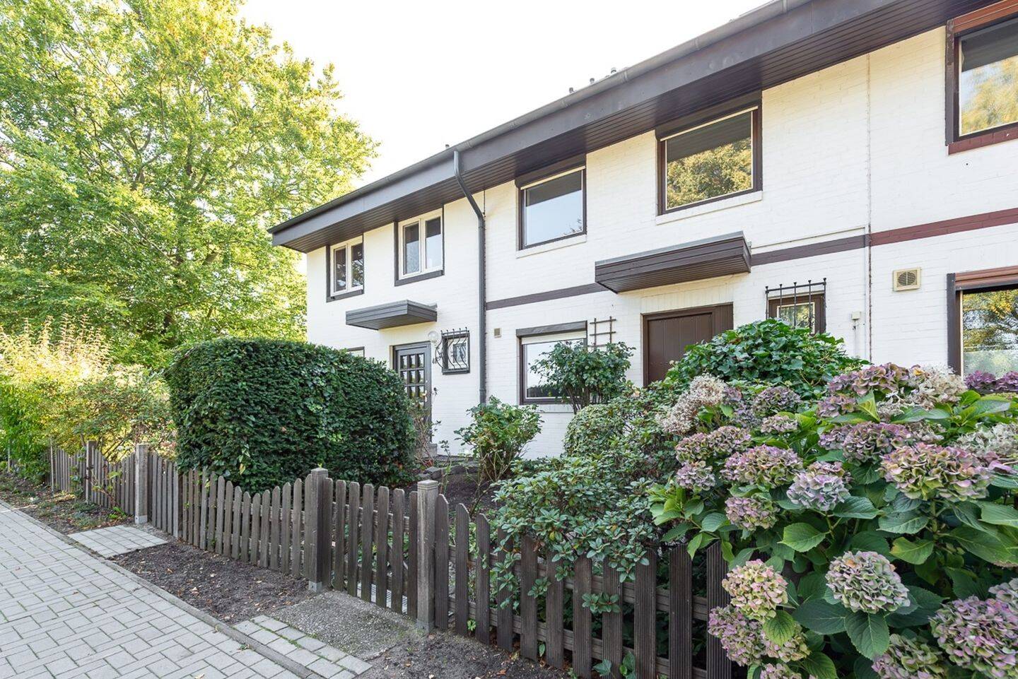 Großzügiges Mittelreihenhaus in beliebter Lage von Halstenbek, 25469 Halstenbek