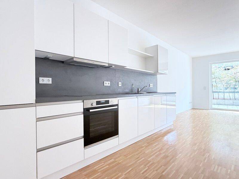 Modernes Wohnen im Erdgeschoss – 4-Zimmer-Wohnung mit Einbauküche und zwei Terrassen!, 55130 Mainz (Laubenheim Weisenau)
