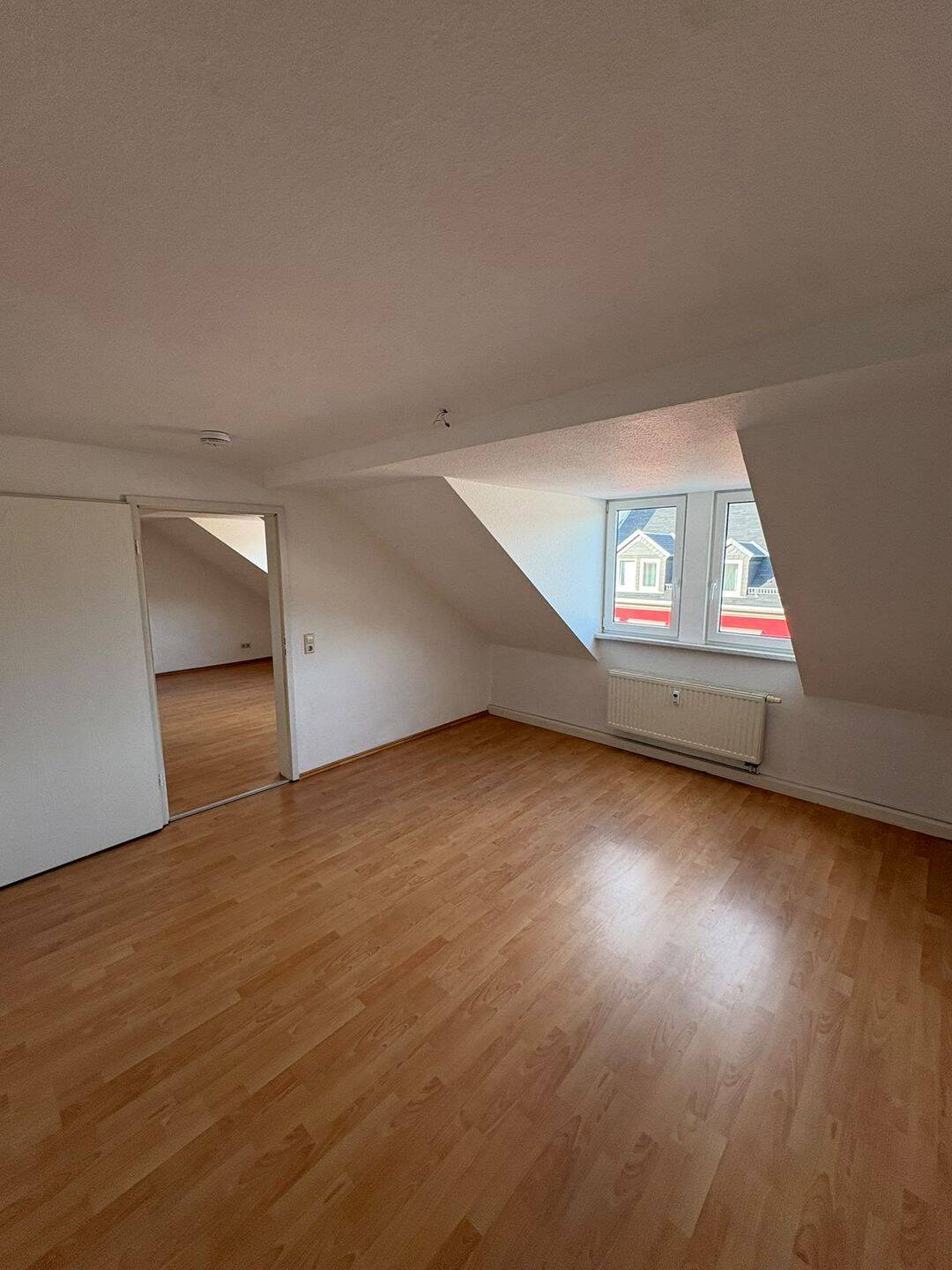 Mit Video! Großzügige 2- Zimmer Dachgeschosswohnung in zentraler Lage, 9599 Freiberg