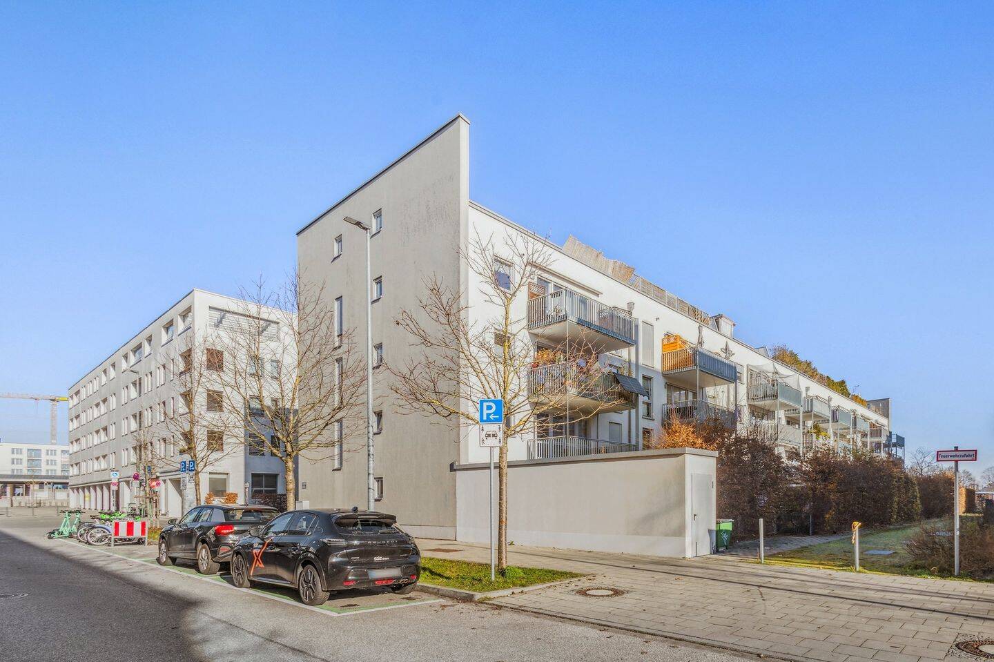Exklusiv Wohnen in zentraler Lage, 81249 München (Allach-Untermenzing Aubing-Lochhausen-Langwied Pasing-Obermenzing)