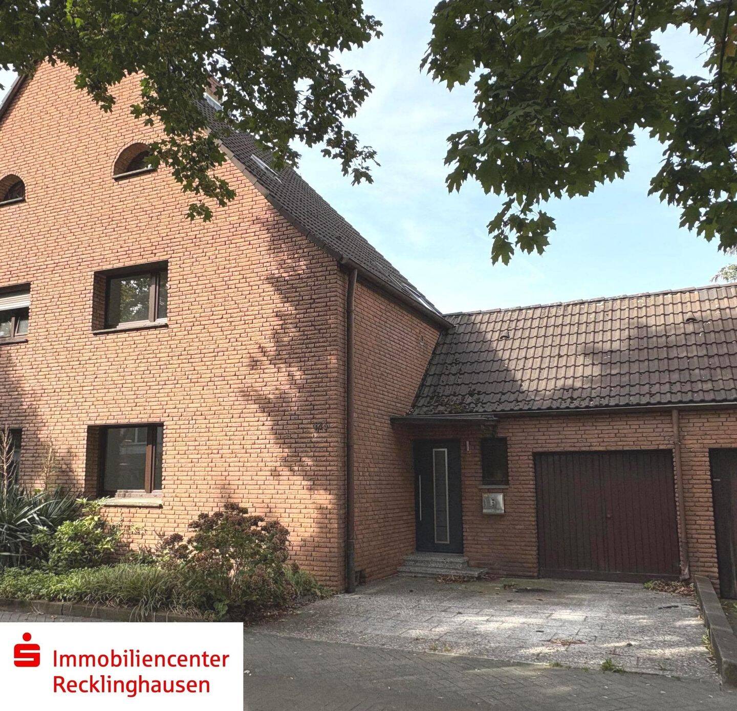 RE-Nord! Schöne, zentrumsnahe Doppelhaushälfte mit Anbau auf ca. 581 m² Kaufgrundstück, 45657 Recklinghausen
