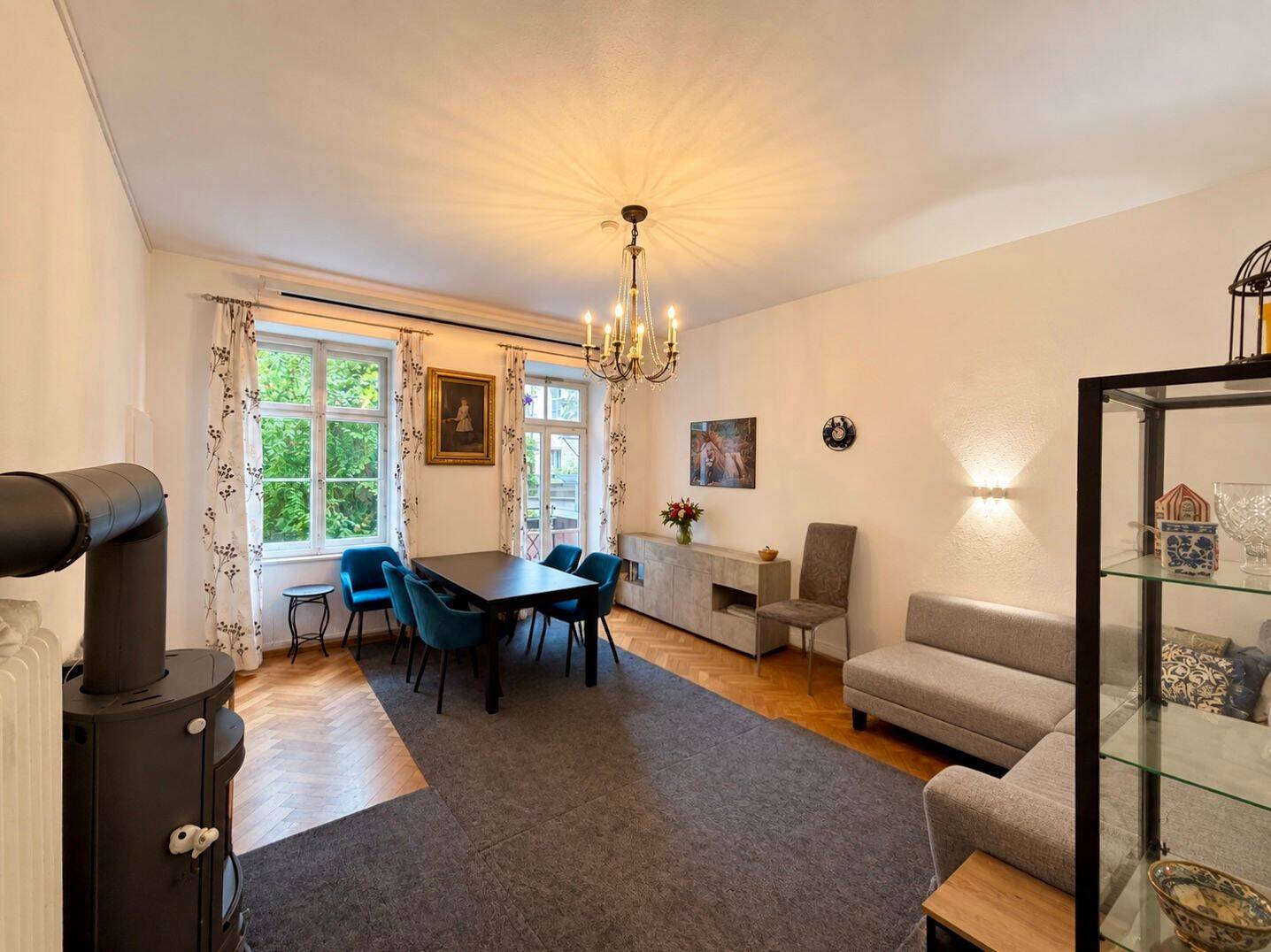 Altbaujuwel im Lehel – stillvolle 4-Zimmer- Wohnung im Hochparterre nahe der Maximilianstraße, 80538 München (Altstadt-Lehel Ludwigsvorstadt-Isarvorstadt Schwabing-Freimann)