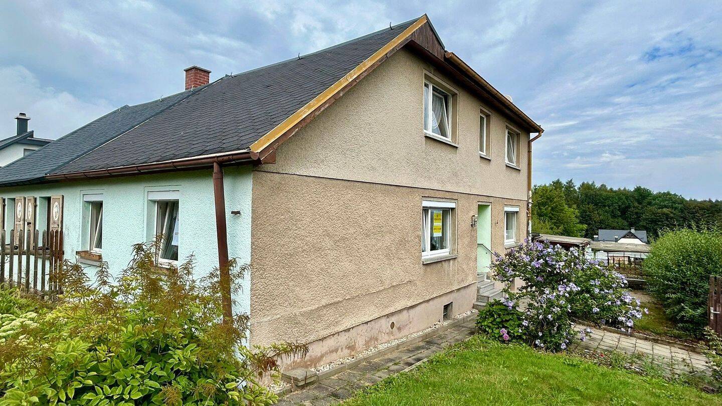 Traumhafte Lage am Rande von Rodewisch, 8228 Rodewisch