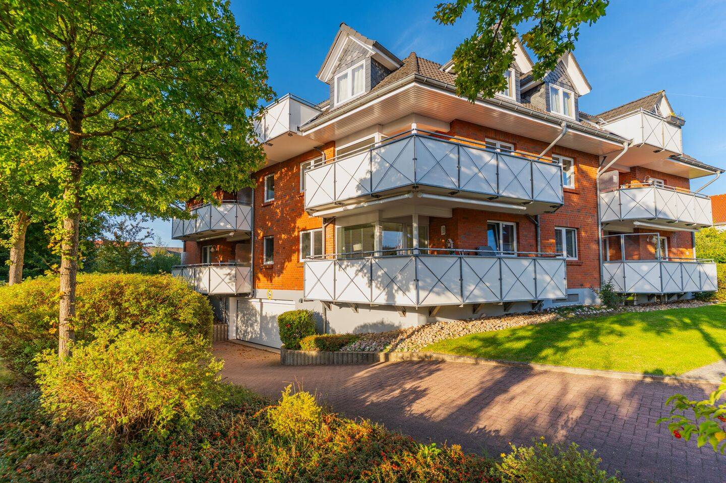 Sonnige Aussichten in Engelsby: 3-Zi.-ETW mit großzügigem Südbalkon & TG-Stellplatz in Top-Lage!, 24943 Flensburg (Engelsby Fruerlund Jürgensby Sandberg Tarup)