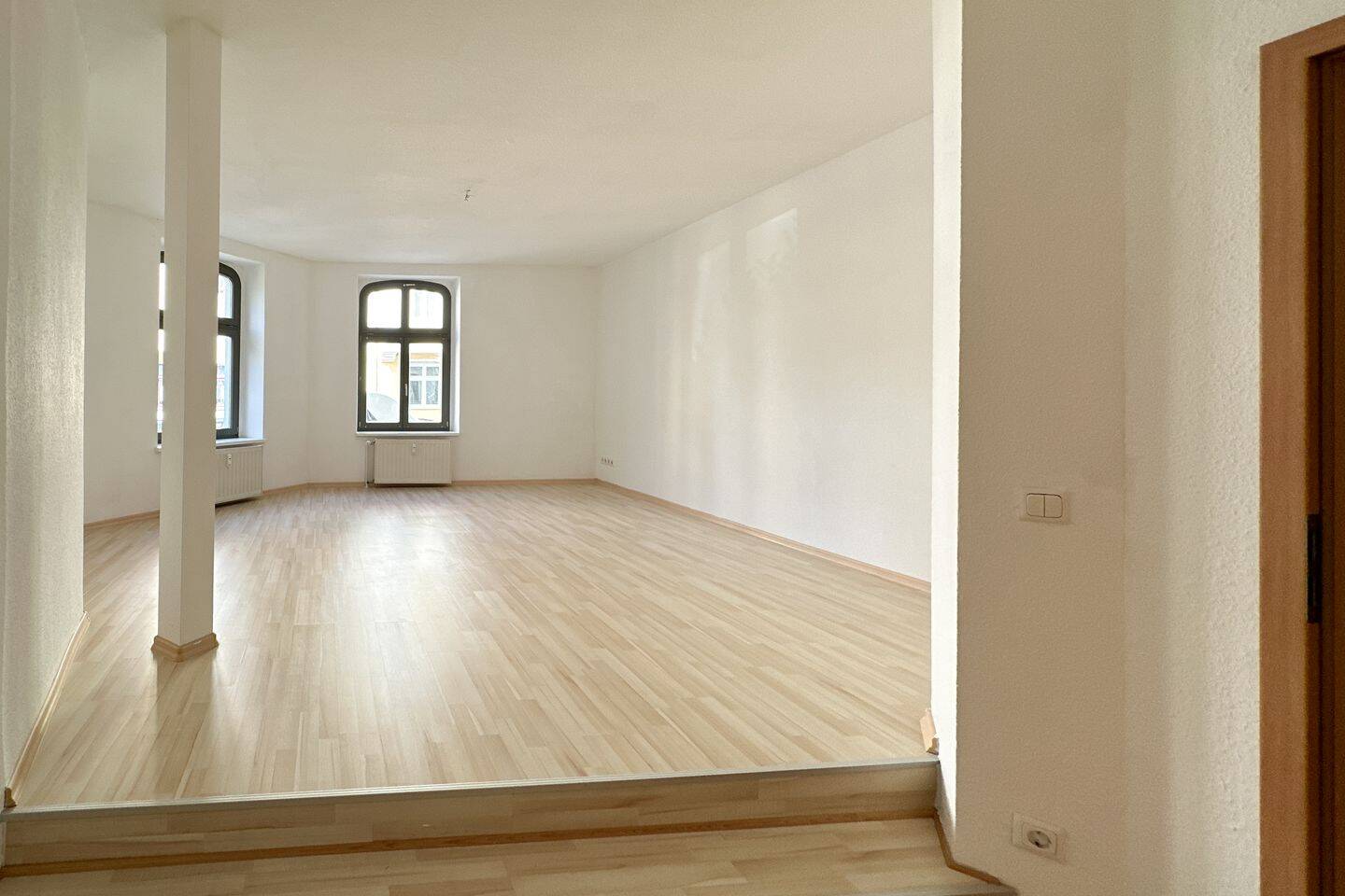 +++4 Zimmer, Küche und Bad mit Wanne + Dusche+++, 39108 Magdeburg (Altstadt Stadtfeld Ost)