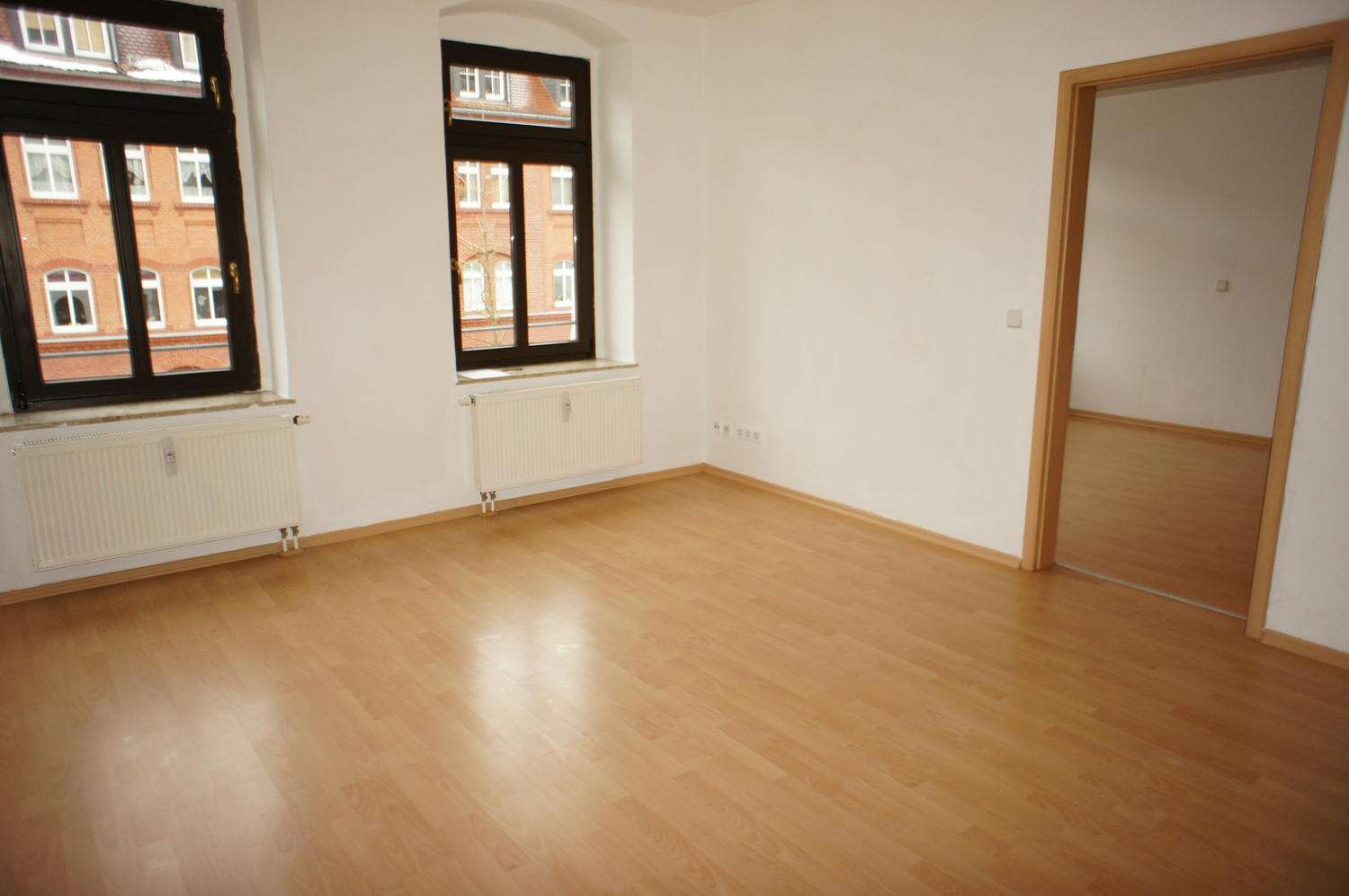 Frei ab 1.1.26 – Offene Küche inkl. EBK+ Bad mit Wanne + 1. OG !, 9131 Chemnitz (Ebersdorf Hilbersdorf)