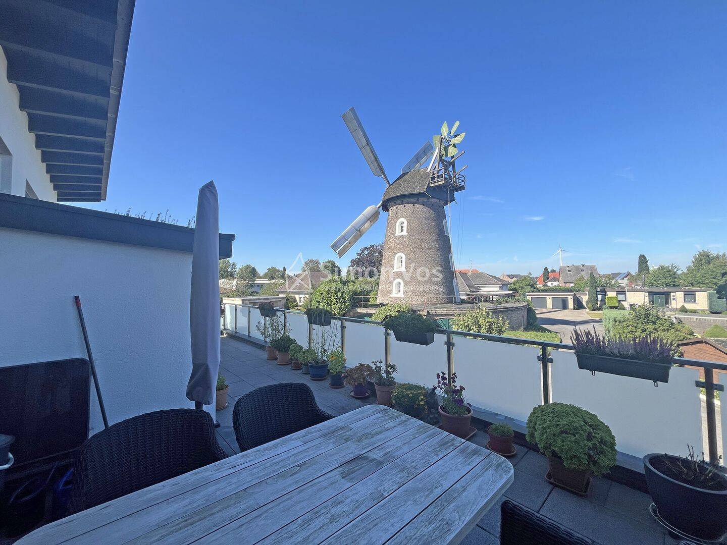 Einzigartiger Ausblick trifft exklusives Wohnen – Penthouse mit Mühlenblick, 46459 Rees