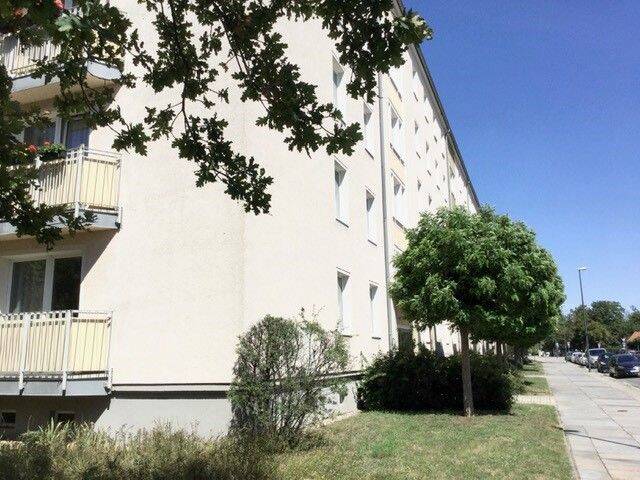 2 Zimmerwohnung mit Balkon, 1309 Dresden